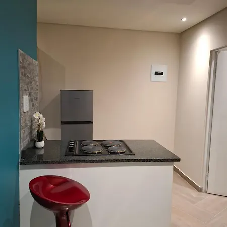 Claire'S Hill On Renown Apartment Durban Exterior photo